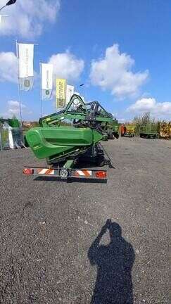 Sklízecí mlátička JOHN DEERE T660 - Photo 10