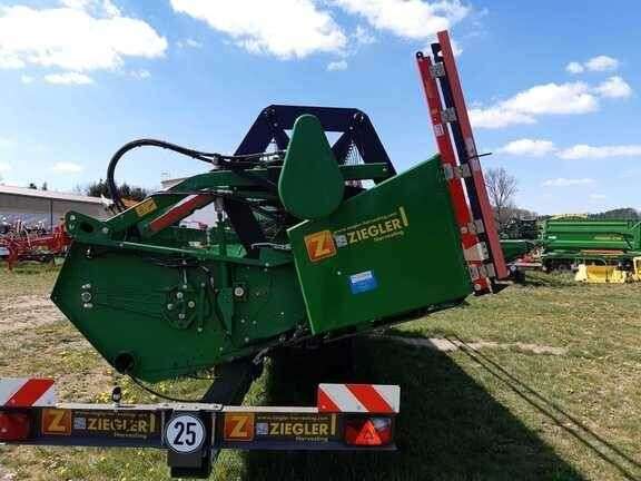 Sklízecí mlátička JOHN DEERE W440 - Photo 17