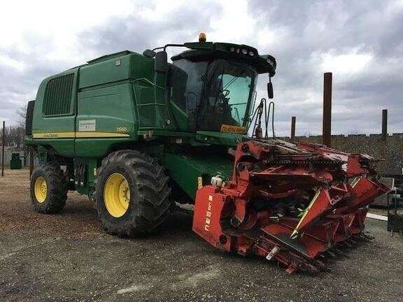 Sklizeci mlaticka JOHN DEERE T660
