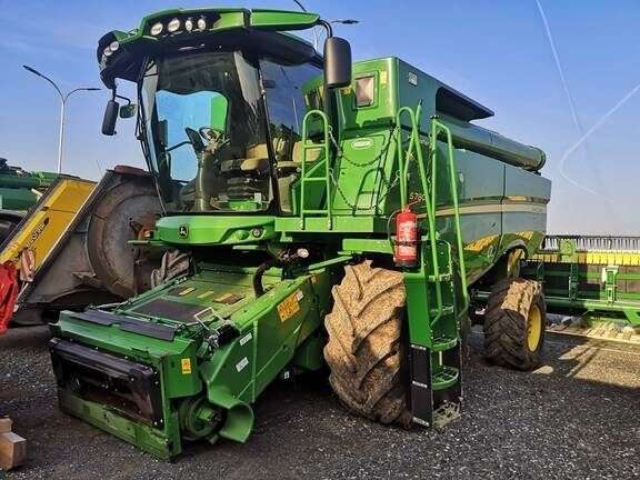 Sklizeci mlaticka JOHN DEERE S780