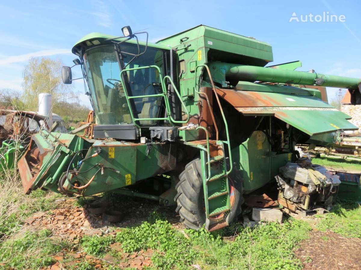 Sklizeci mlaticka JOHN DEERE 2066 HM Hillmaster na ND pro dily