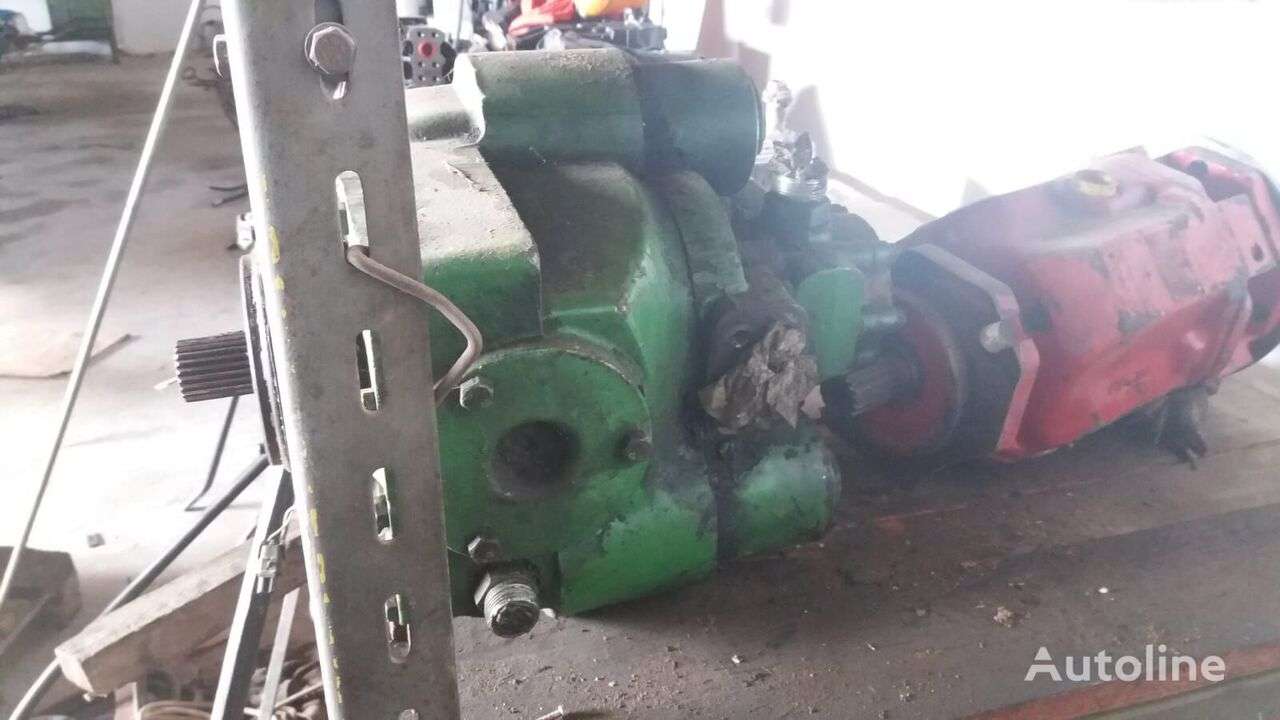 Sklízecí mlátička JOHN DEERE 2066 HM Hillmaster na ND pro díly - Photo 12
