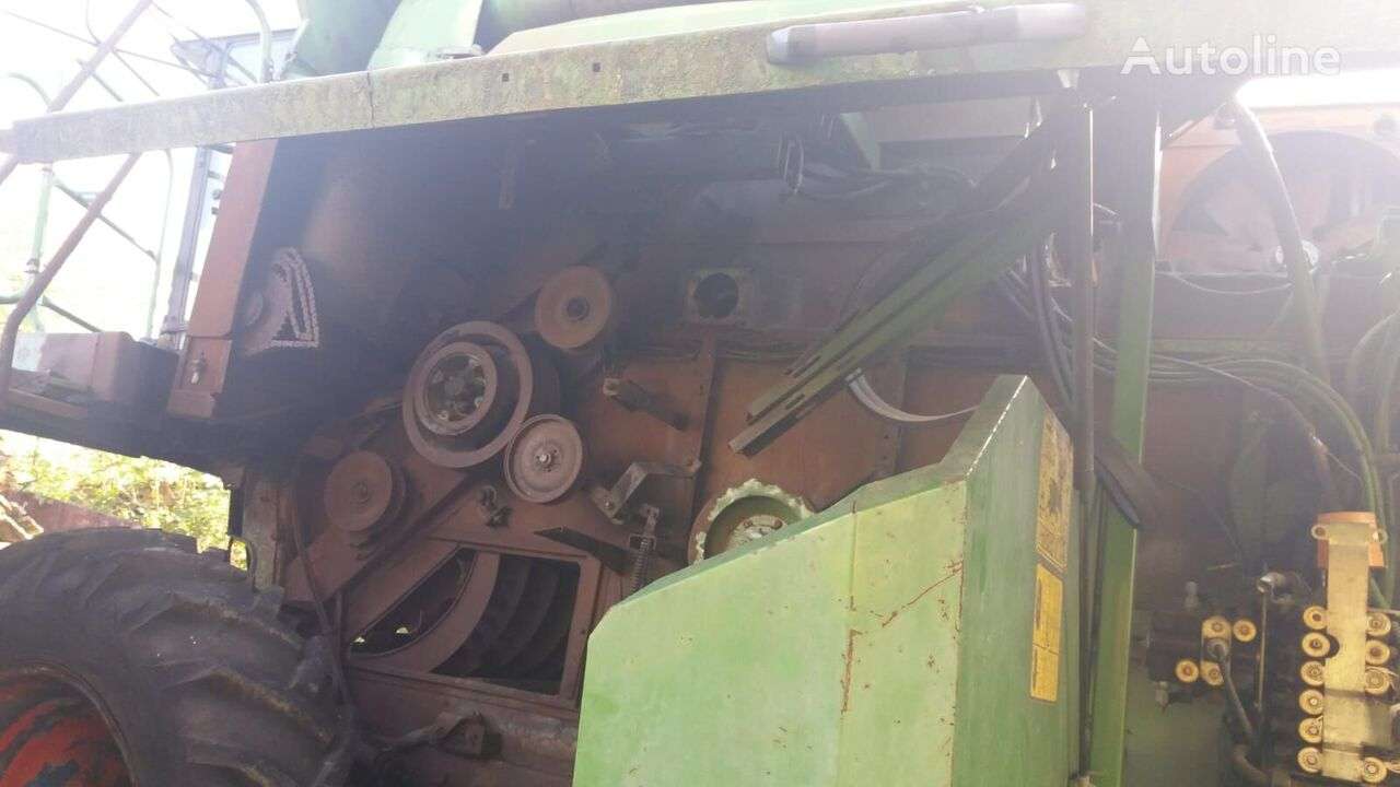 Sklízecí mlátička JOHN DEERE 2066 HM Hillmaster na ND pro díly - Photo 6