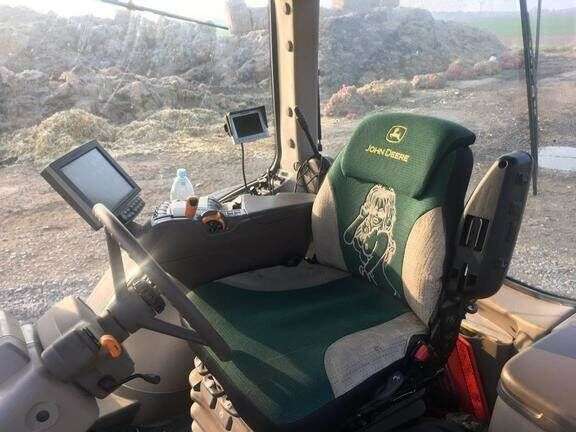 Kolový traktor JOHN DEERE 7270R - Photo 5
